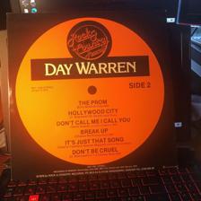 Tumnagel för auktion "Day Warren - Rock & Country records"