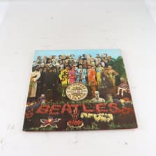 Tumnagel för auktion "LP The Beatles, Sgt. Pepper's Lonely Hearts Club Band"