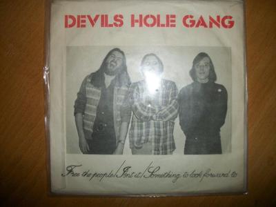 Tumnagel för auktion "Devils Hole Gang 7” EP; UK DIY kbd punk; Teenage Treats"