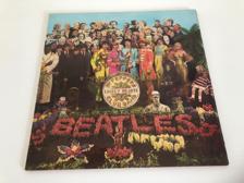 Tumnagel för auktion "The Beatles - Sgt. Pepper's Lonely Hearts Club Band, Vinyl UK press"