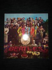 Tumnagel för auktion "THE BEATLES - SGT PEPPERS LONELY HEARTS CLUB BAND - LP VINYL"