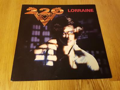 Tumnagel för auktion "220 VOLT - Lorraine (1985) //Mats Karlsson/Factory//"