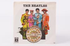 Tumnagel för auktion "THE BEATLES SGT Pepper's Lonely Hearts 1967 7C 006 - 06838 "