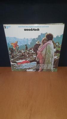 Tumnagel för auktion "V/A - Woodstock - Music From The Original Soundtrack And More (3 LP)"