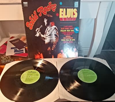 Tumnagel för auktion "LP - ELVIS--SOLID ROCK (DUBBEL ALBUM)"