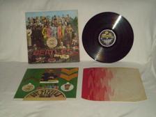 Tumnagel för auktion "The Beatles   -  Sgt Peppers Lonely Hearts Band    UK ORIGINAL 1967..TOP-COND   "