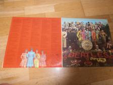 Tumnagel för auktion "The Beatles - Sgt. Pepper's Lonely Hearts Club Band (Lp)"