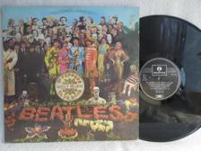 Tumnagel för auktion "BEATLES - Sgt PEPPERS LONELY HEARTS CLUB BAND - PCS 7027"