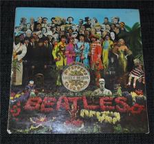 Tumnagel för auktion "The Beatles - Sgt Peppers Lonely Hearts Club Band  - LP - Vinyl - 60-tal"