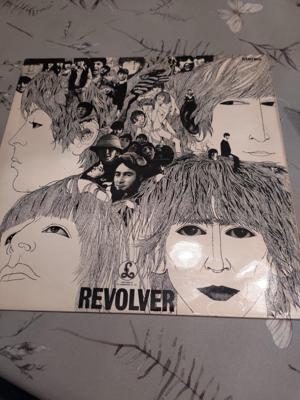 Tumnagel för auktion "LP Vinyl – BEATLES – REVOLVER – PCS 7009"