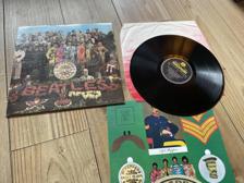 Tumnagel för auktion "THE BEATLES sgt peppers lonely hearts club band UK 1st STEREO PARLOPHONE LP"