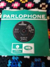 Tumnagel för auktion "BEATLES   She Loves You / I´ll Get You  UK -63 Later press"