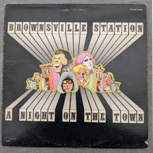 Tumnagel för auktion "BROWNSVILLE STATION "A Night On The Town" 1972 Stark Rock !!!"