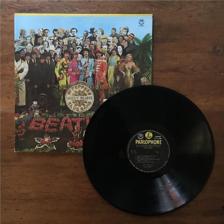 Tumnagel för auktion "Beatles - Sgt Peppers Lonely Hearts Club Band LP | Filippinerna original RARE"