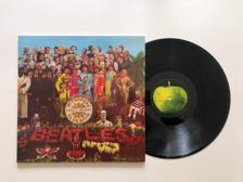 Tumnagel för auktion "TOPPEX! Sgt. Pepper’s Lonely Hearts Club Band"