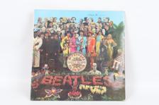 Tumnagel för auktion "The Beatles Sgt. Lonely Hearts Club Band Stero 1967"