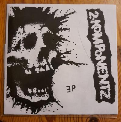 Tumnagel för auktion "2KomponentZ - EP 2009. Rutten! DIY punk"