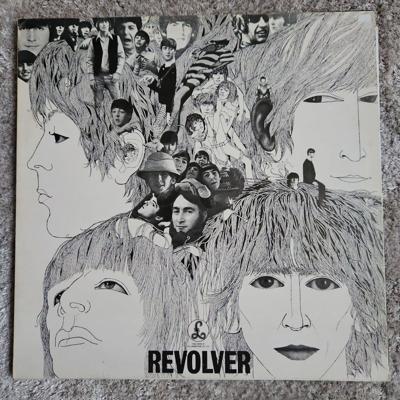 Tumnagel för auktion "The Beatles  revolver "