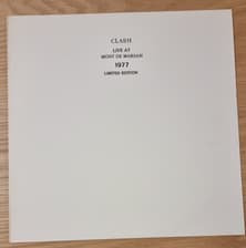 Tumnagel för auktion "Clash - Live at Mont de Marsan 1977 - Röd Vinyl"