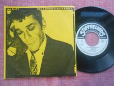 Tumnagel för auktion "7" Ian Dury - Sex & Drugs & Rock & Roll/ Razzle In My Pocket PS SWE Stiff Buy 17"