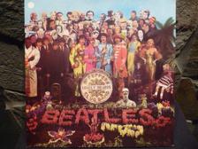 Tumnagel för auktion "THE BEATLES - Sgt. Peppers Lonely Hearts Club Band, 1967"