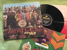 Tumnagel för auktion "THE BEATLES Sgt Pepper's lonely hearts club band LP UK PCS 7027 -1/-1 ENDINGS"