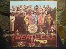 Tumnagel för auktion "THE BEATLES - Sgt. Peppers Lonely Hearts Club Band- 1967"