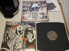 Tumnagel för auktion "Crashdiet - Rest In Sleaze | RARE | Black Vinyl | Glam Metal Sleaze Rock"