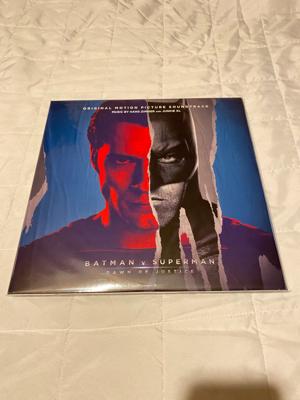 Tumnagel för auktion "BATMAN V SUPERMAN DAWN OF JUSTICE - VINYL SOUNDTRACK 3LP"