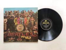 Tumnagel för auktion "UK Beatles Sgt. Pepper’s Lonely Hearts Club Band"