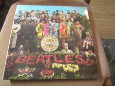 Tumnagel för auktion "THE BEATLES - SGT. PEPPER'S LONELY HEARTS CLUB BAND - UK 1967, PCS 7027 - STEREO"