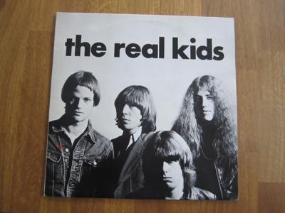 Tumnagel för auktion "LP the Real Kids Red Star Records 26 206 XOT"