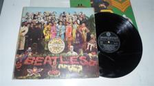 Tumnagel för auktion "The Beatles - Sgt. Pepper's Lonely Hearts Club Band 1967 ITALY Stereo      COVER"