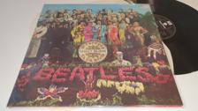 Tumnagel för auktion "Beatles, The - Sgt. Peppers Lonely Hearts Club Band LP"