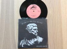 Tumnagel för auktion "Marcus Brutus Band EP skiva ”Stand Back ” 1983 Topp EX Hårdrock fr Gävle!"