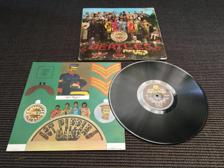 Tumnagel för auktion "LP THE BEATLES SGT PEPPER'S LONELY HEARTS CLUB BAND PARLOPHONE STEREO 1967"