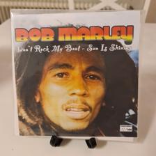 Tumnagel för auktion "Bob Marley - Dont Rock My Boat / Sun Is Shining - 2007 US 7" Limited Edtion Numb"