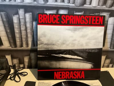 Tumnagel för auktion "BRUCE SPRINGSTEEN Nebraska vinyl LP"