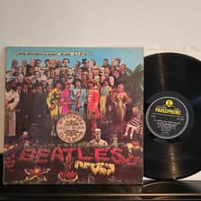 Tumnagel för auktion "The Beatles - Sgt. Pepper's Lonely Hearts Club Band UK 1967 GATEFOLD EARLY PRESS"