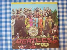 Tumnagel för auktion "The Beatles – Sgt. Pepper's Lonely Hearts Club Band 1978 LP"