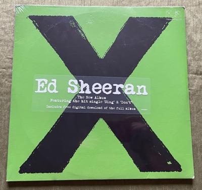 Tumnagel för auktion "ED SHEERAN "X" Asylum Records GERMANY-2014 Dubbel-LP inplastad och oöppnad MINT"