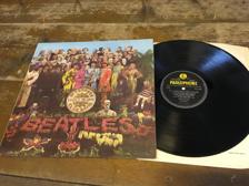 Tumnagel för auktion "The Beatles - Sgt. pepper’s lonely hearts club band (UK 1967) PCS 7027 McCartney"