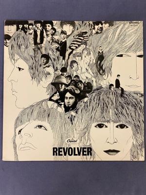 Tumnagel för auktion "The Beatles ”Revolver""