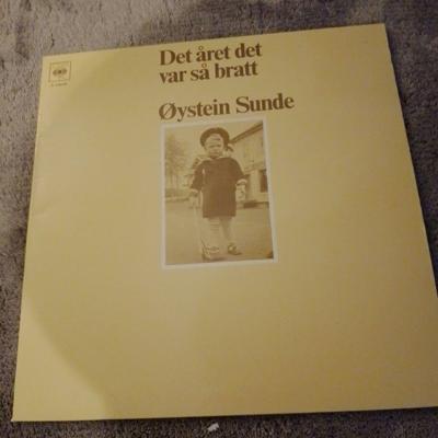 Tumnagel för auktion "Vinyl LP Oystein Sunde "Det året det var så bratt" 1971 Gatefold "