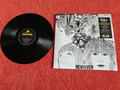 Tumnagel för auktion "The Beatles Revolver Reissue"