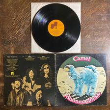 Tumnagel för auktion "CAMEL - Moonmadness 1976. US Press! FOC. Prog-rock. LP"