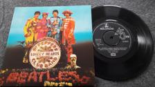 Tumnagel för auktion "BEATLES - SGT. PEPPERS LONELY HEARTS CLUB BAND - 7""