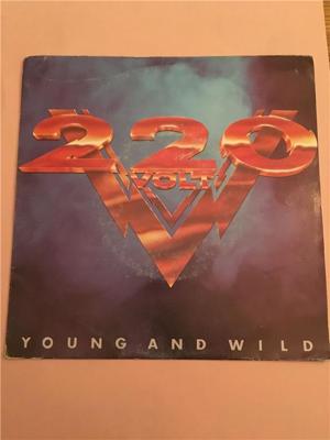 Tumnagel för auktion "220 Volt ... Young and wild . Singel 7""