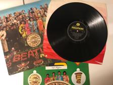 Tumnagel för auktion "The Beatles Sgt Peppers Lonely hearts club band"