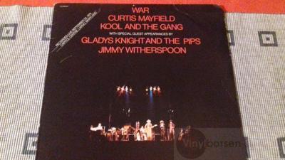 Tumnagel för auktion "V/A   RECORDED LIVE SEPTEMBER 25, 1974  CAPITOL CENTRE Vinylborsen-skivbutik"